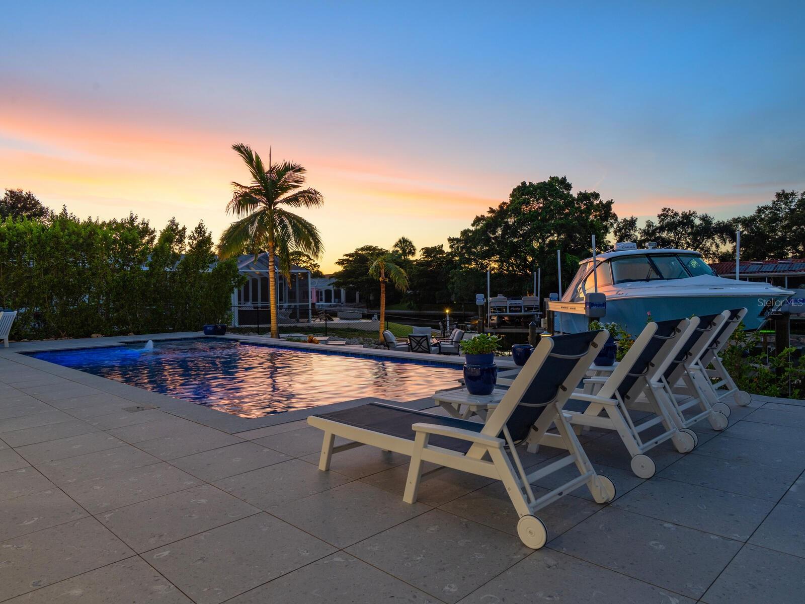 SIESTA ISLES - Residential