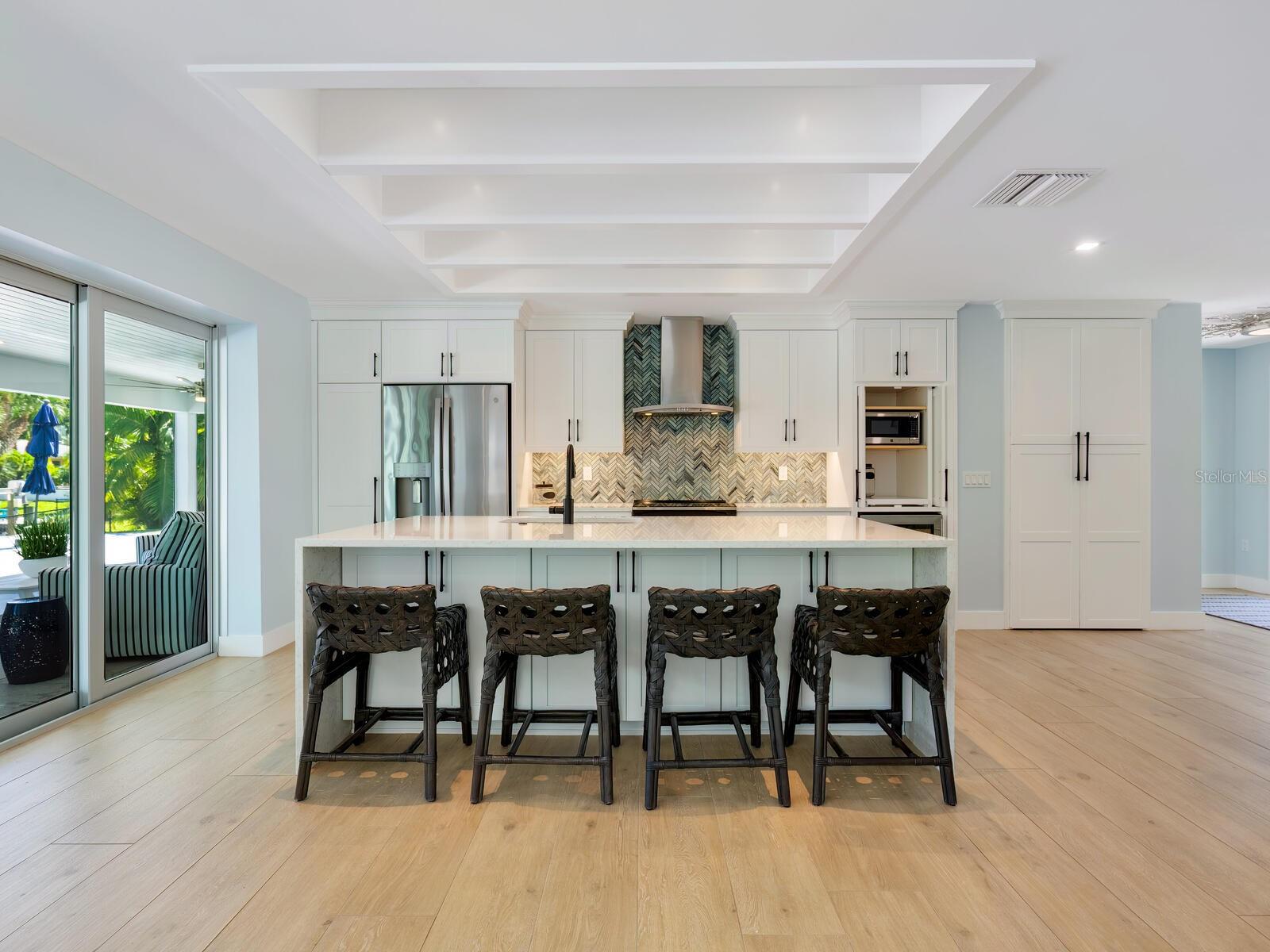 SIESTA ISLES - Residential