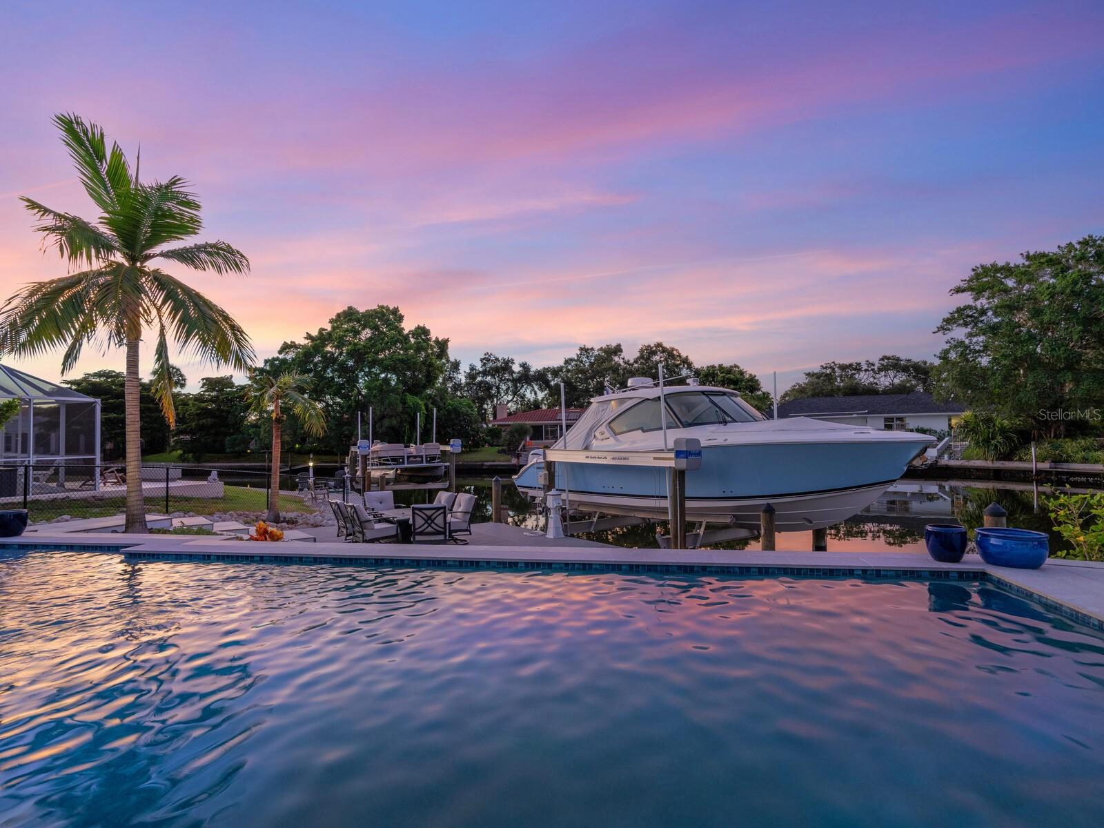 SIESTA ISLES - Residential