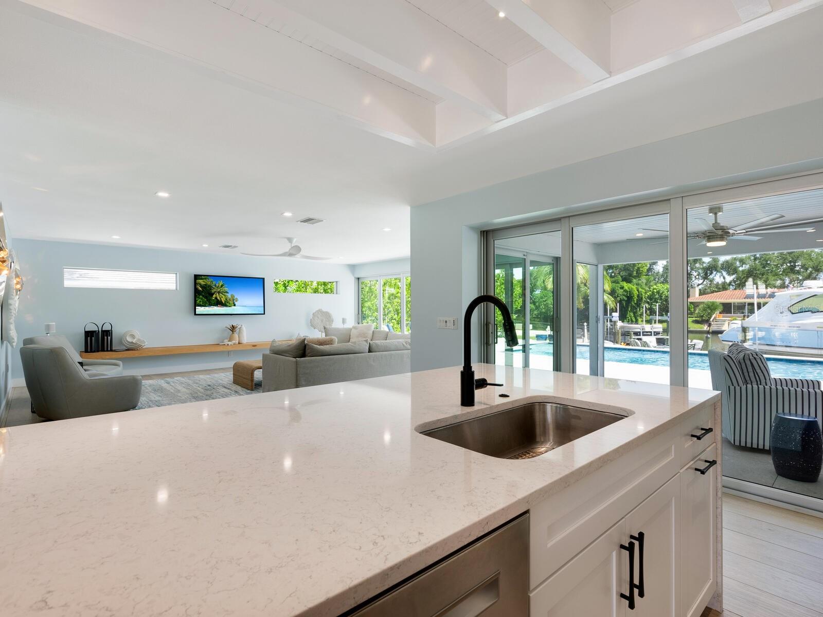 SIESTA ISLES - Residential