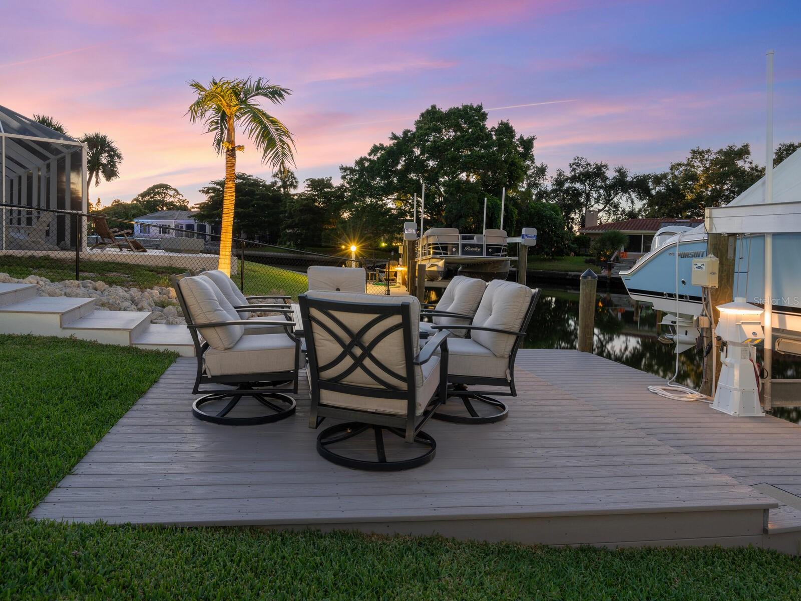 SIESTA ISLES - Residential