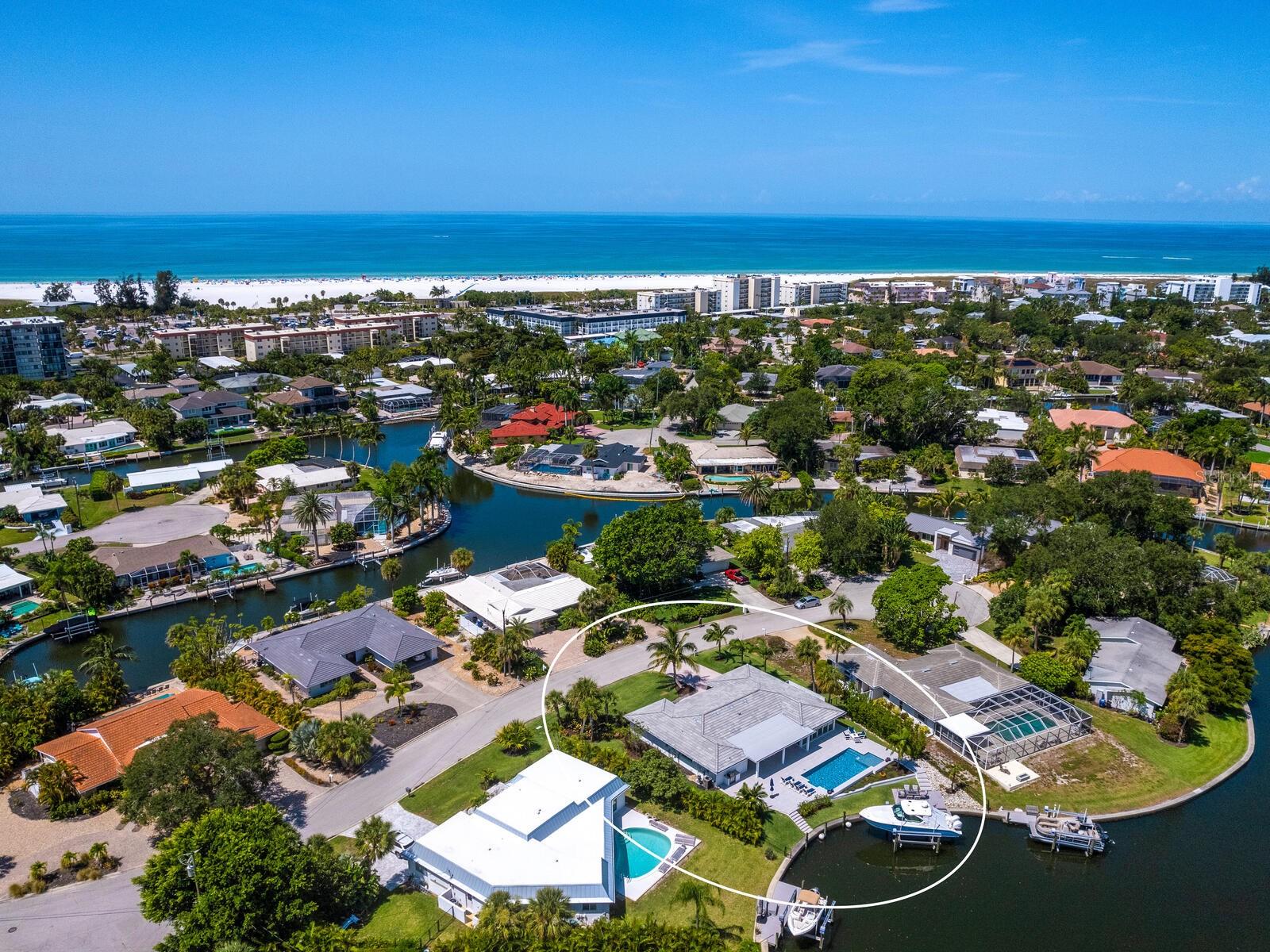 SIESTA ISLES - Residential