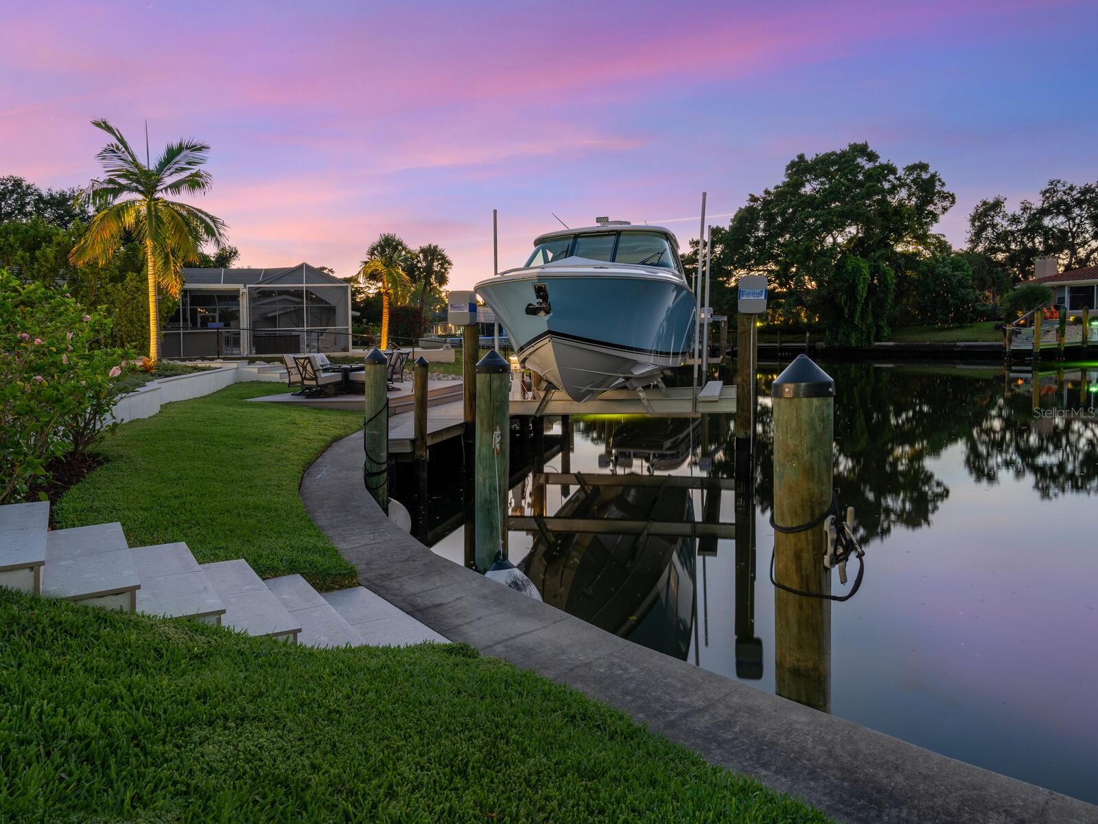 SIESTA ISLES - Residential