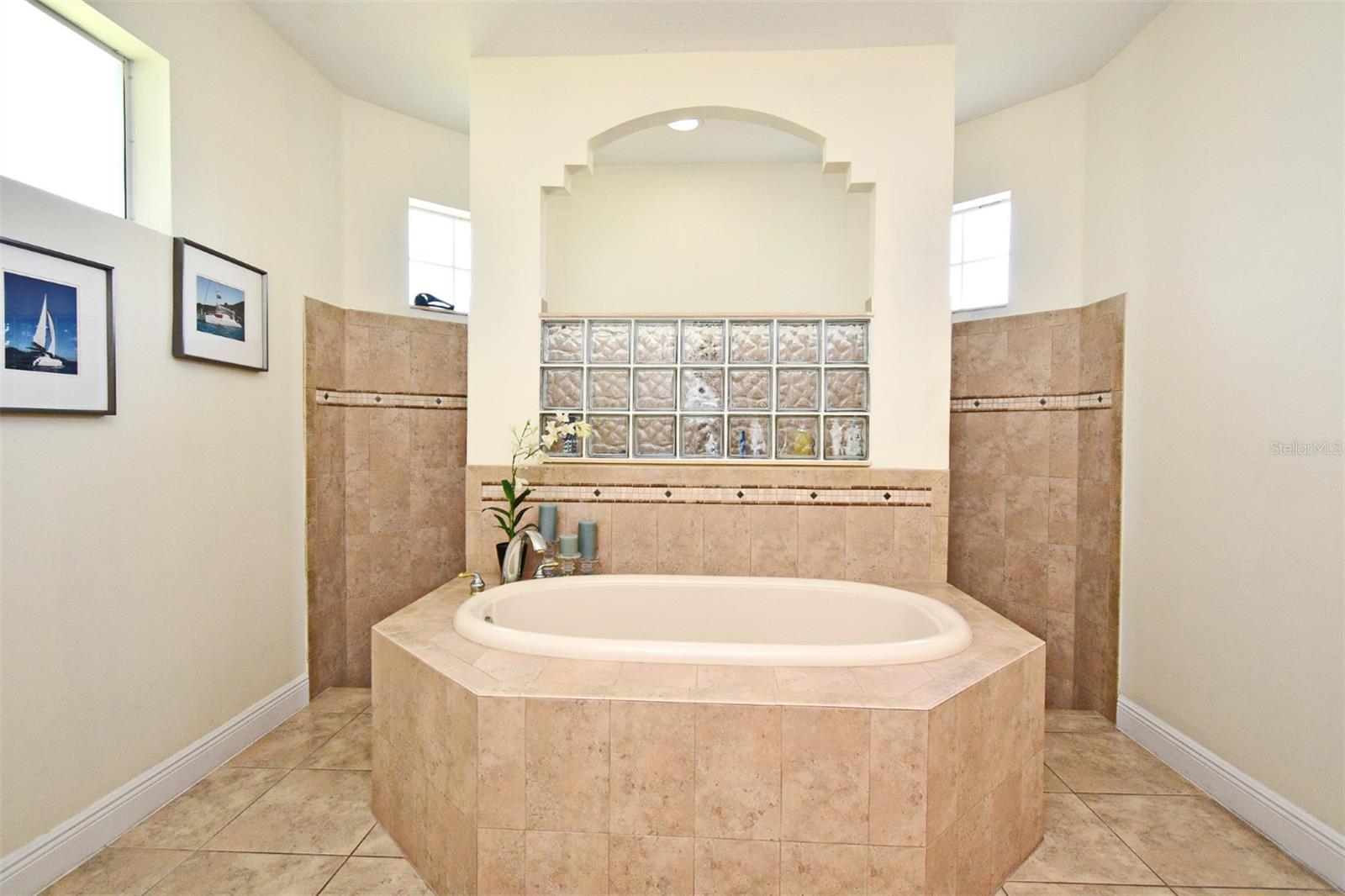 SUMMERFIELD - Residential