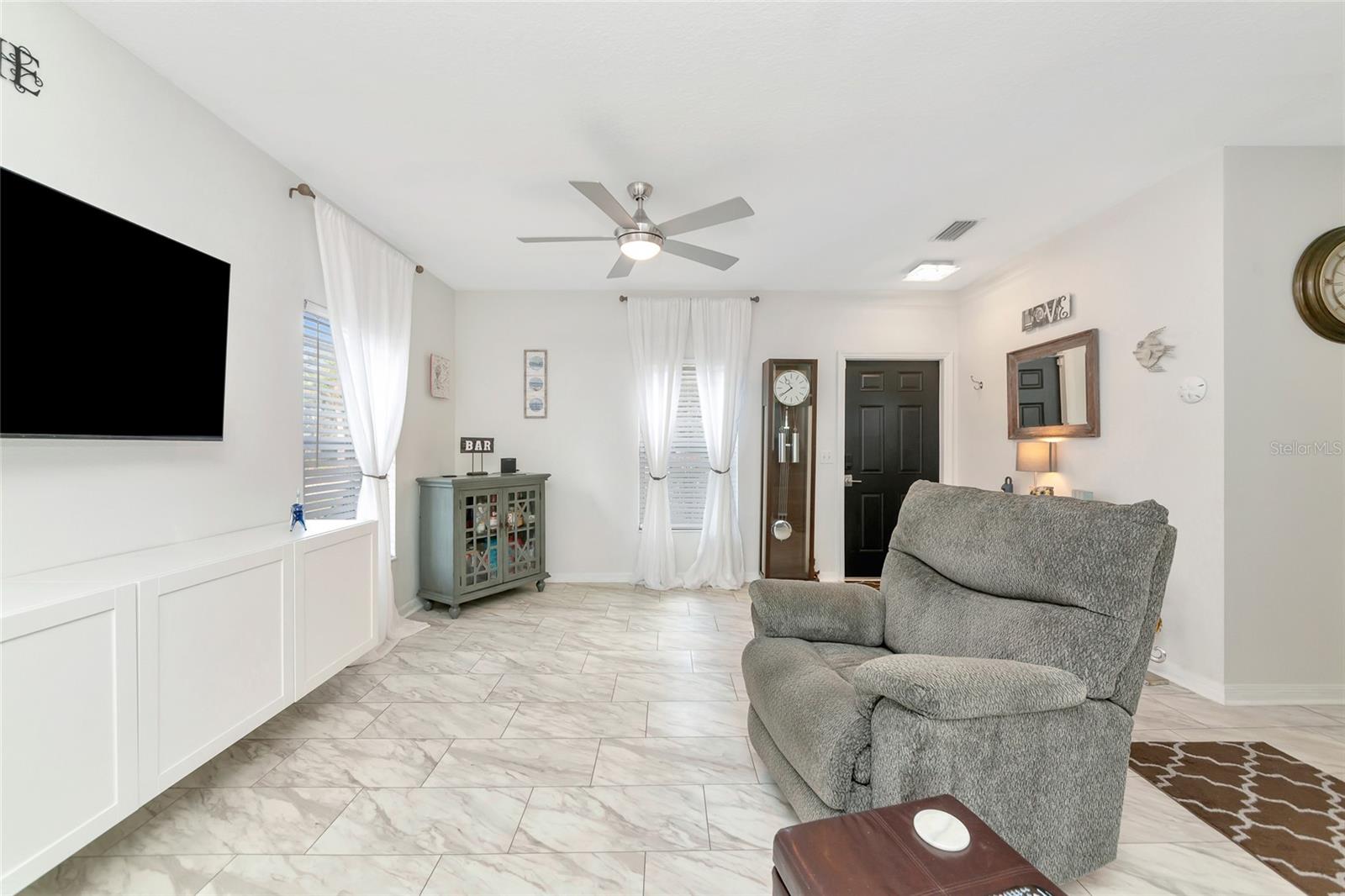 UNIT 101 BLDG 15 GREENBROOK WALK PH 1 PI#5845.3060 - Residential