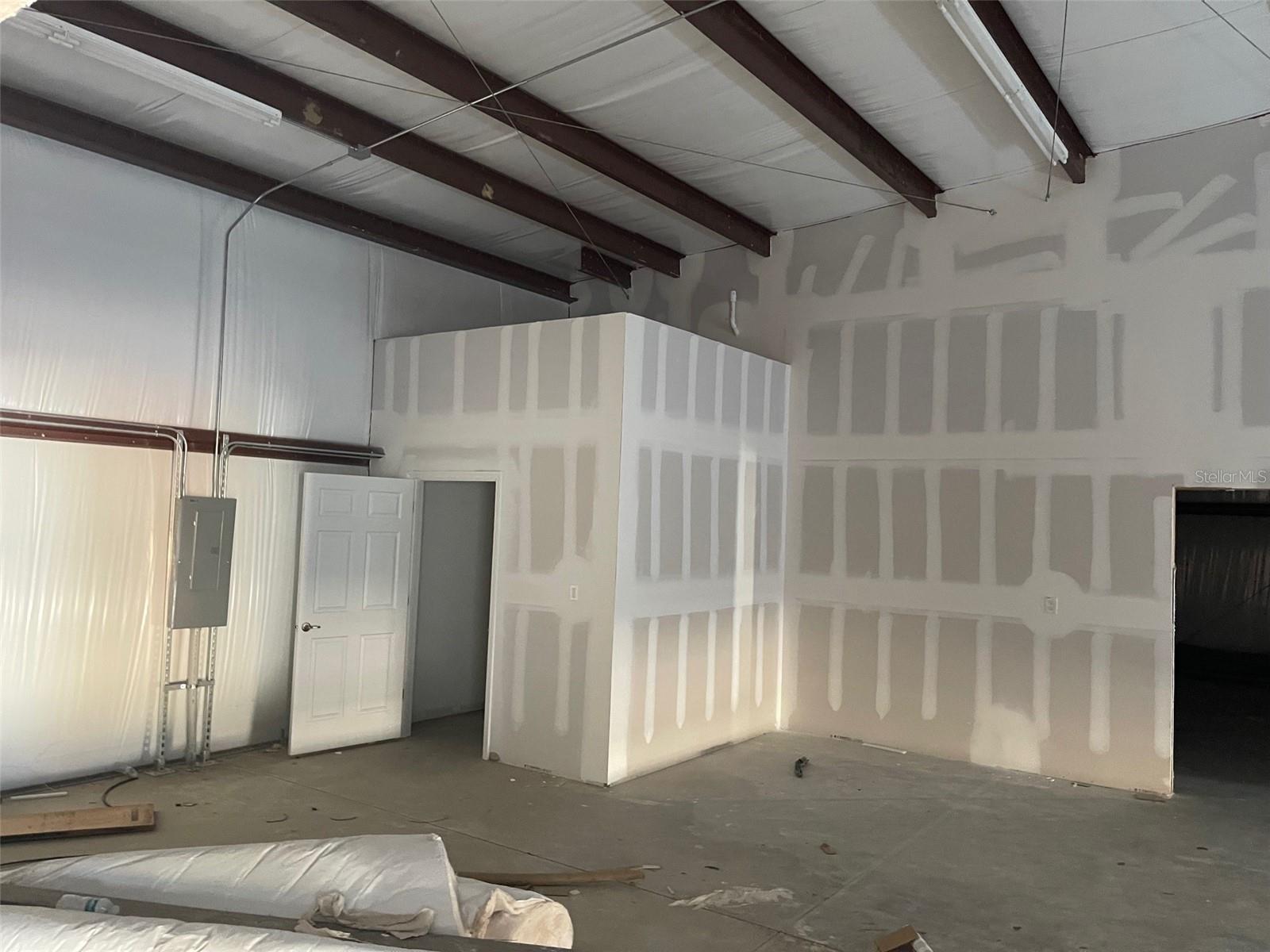 NORTH POINT PROFESSIONAL CENT - Commercial Sale