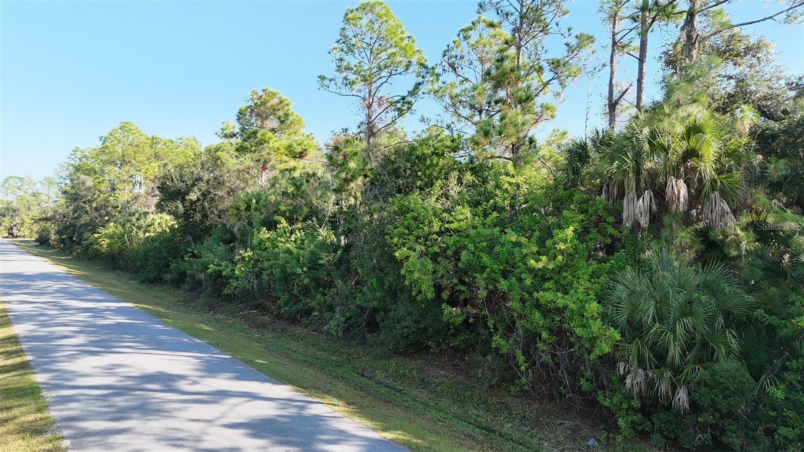 NORTH PORT CHARLOTTE ESTATES ADD 01 - Land