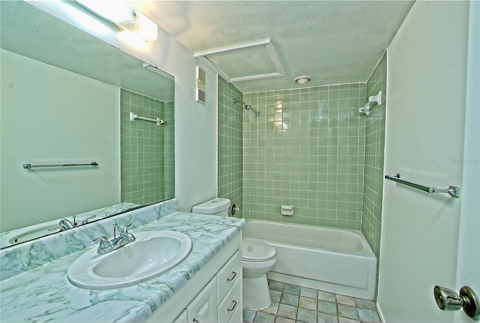ALHAMBRA CLUB CONDO - Residential