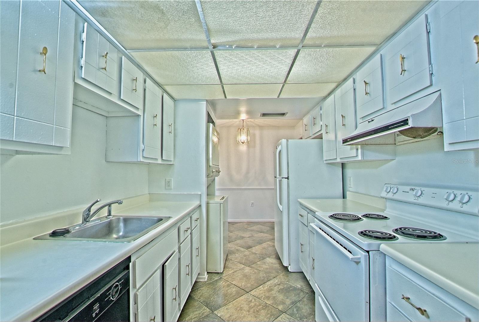 ALHAMBRA CLUB CONDO - Residential