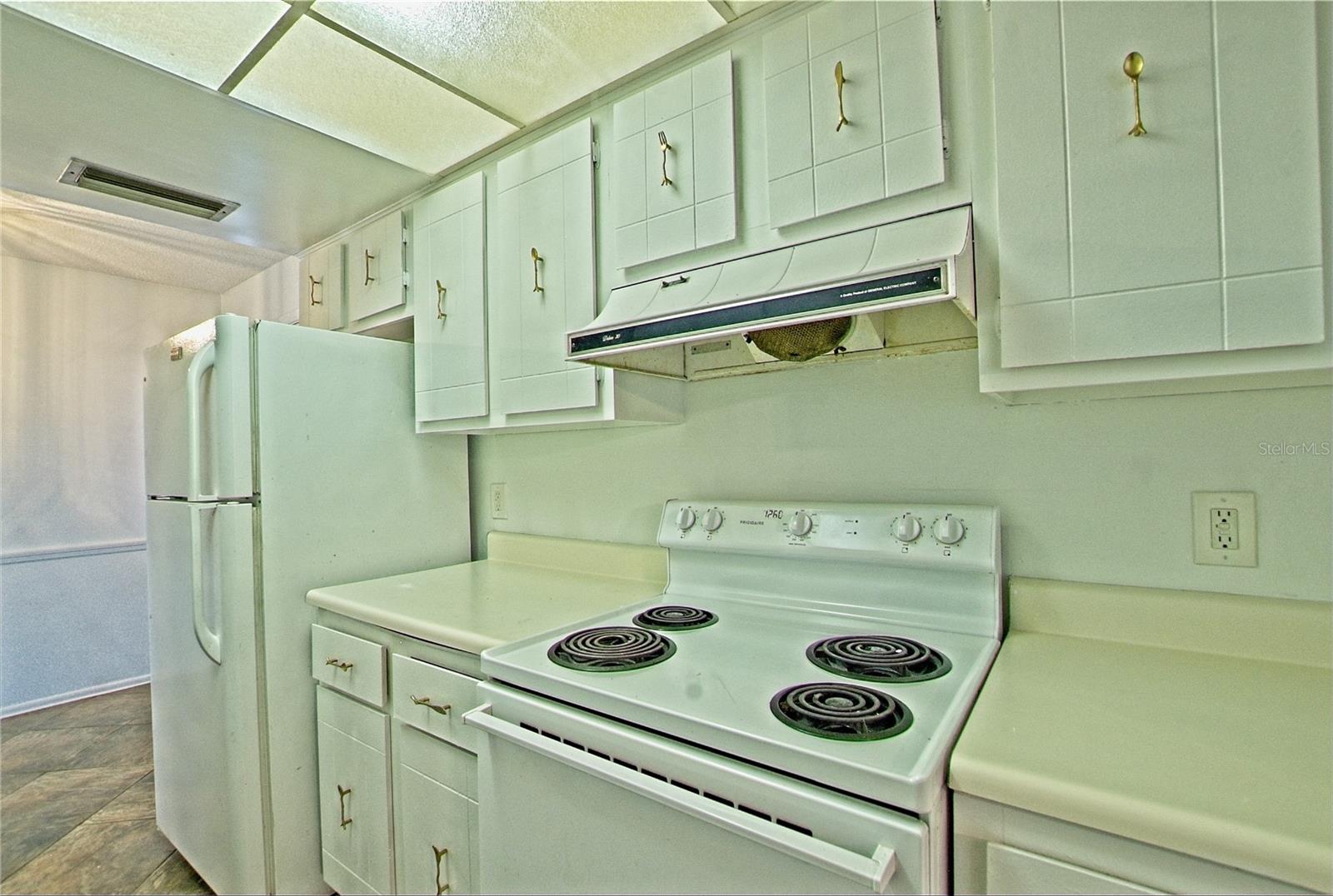 ALHAMBRA CLUB CONDO - Residential