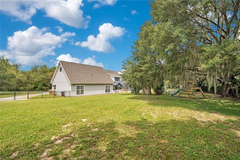 Tiny photo for 5150 Banana Point Drive, Okahumpka, FL 34762 (MLS # G5101678)