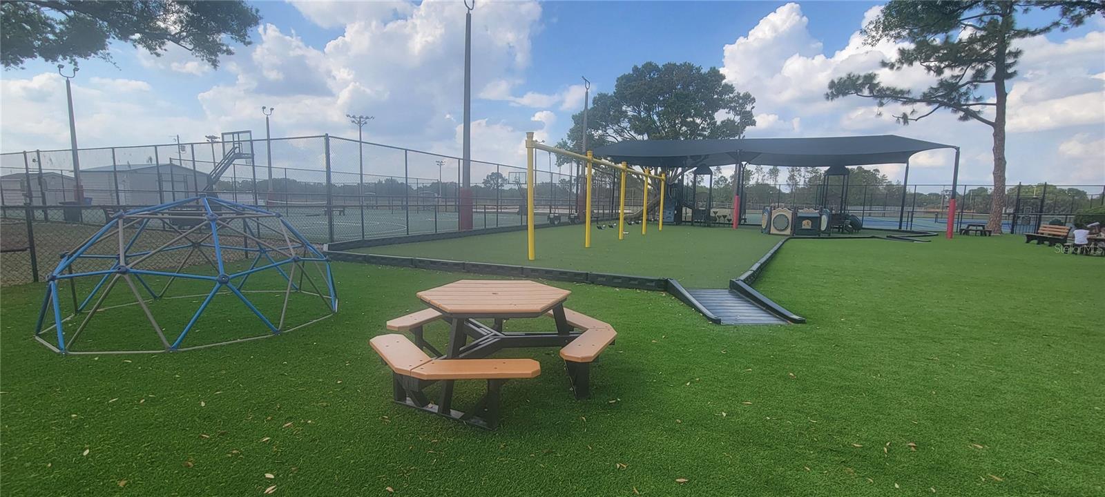 SUMMERFIELD VILLAGE 1 TR 2 - Residential