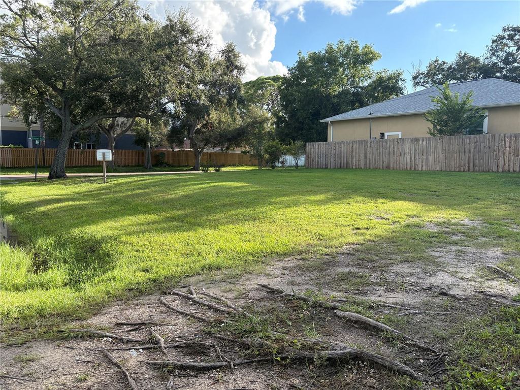 Photo of 3215 Laurel Avenue, Clearwater, FL 33762 (MLS # TB8423070)