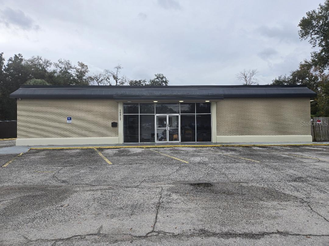 10517 RIVERVIEW DRIVE