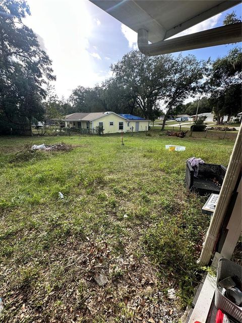 A home in FRUITLAND PARK