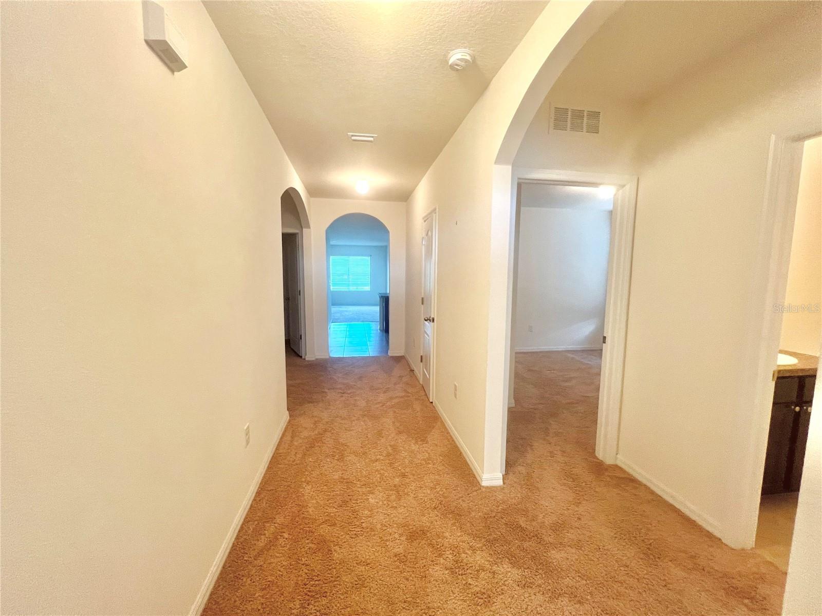 HIGHLANDS PH 01 - Residential Lease