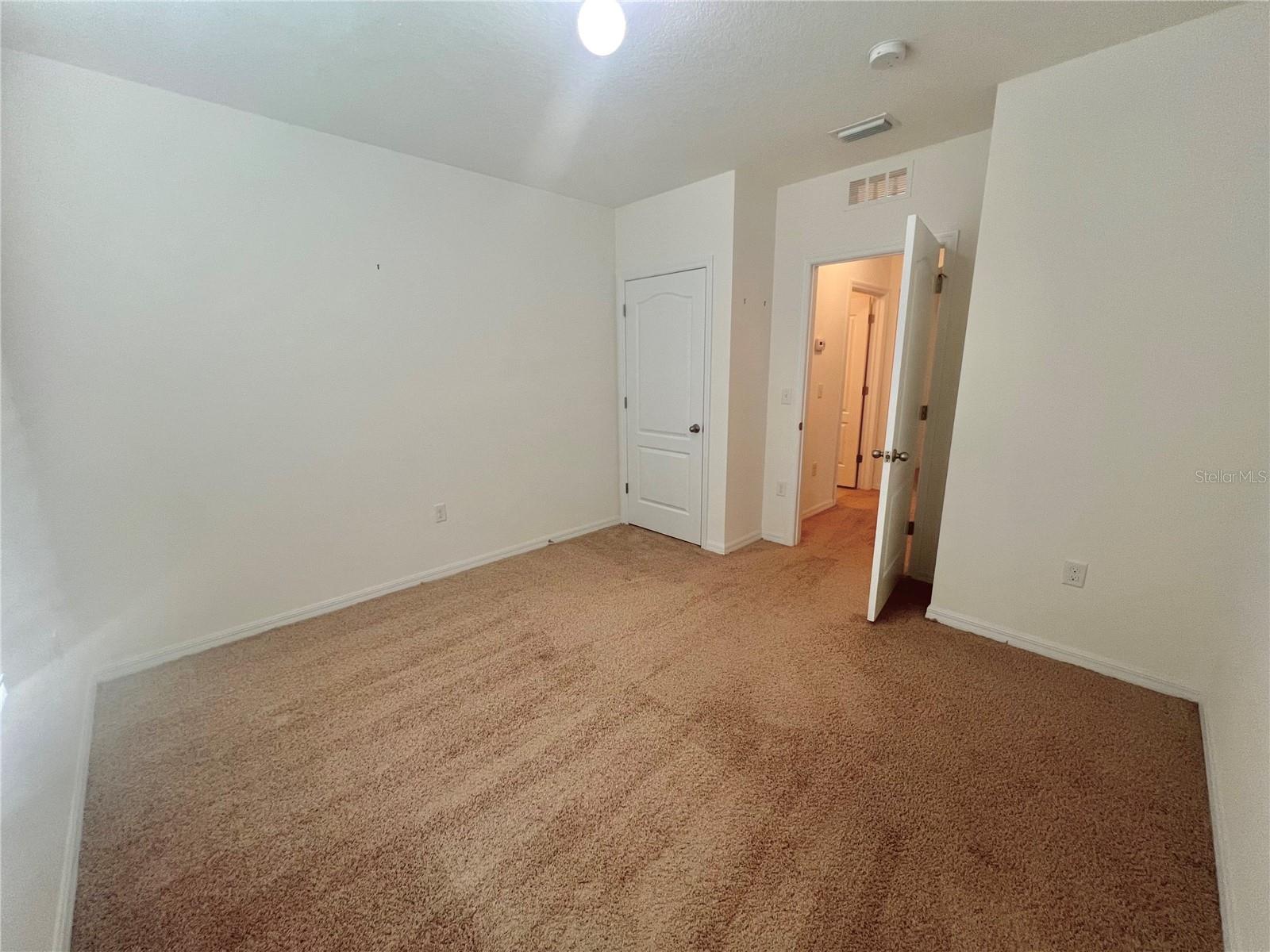 HIGHLANDS PH 01 - Residential Lease