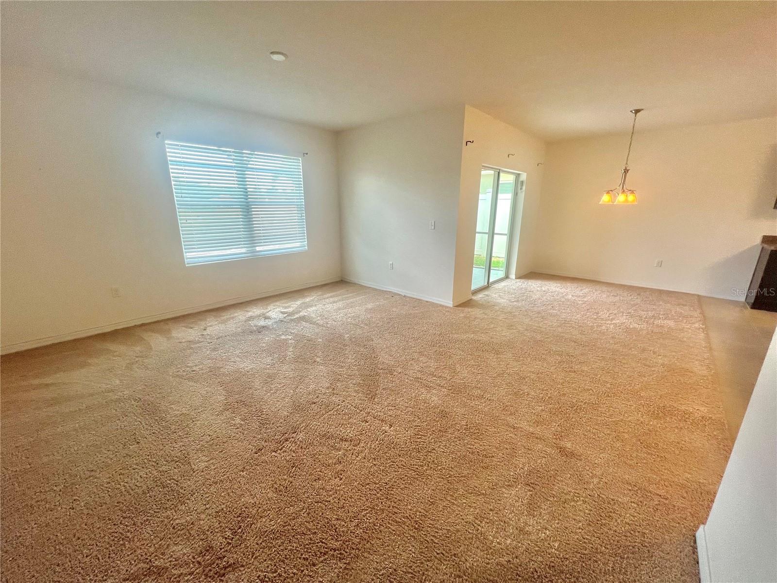 HIGHLANDS PH 01 - Residential Lease