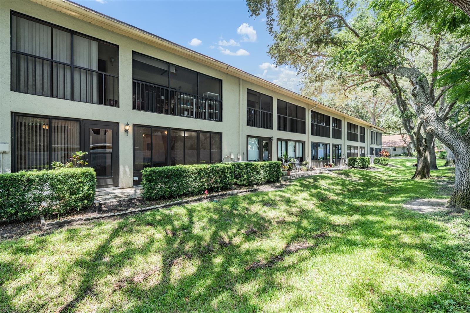 VILLAS OF LAKE ARBOR - Residential