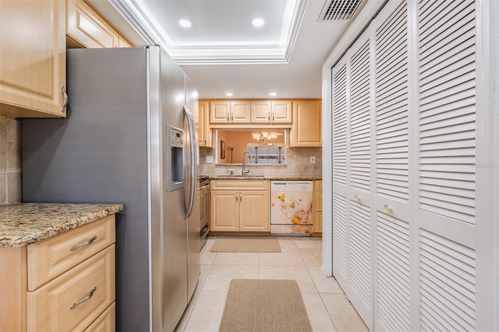 VILLAS OF LAKE ARBOR - Residential