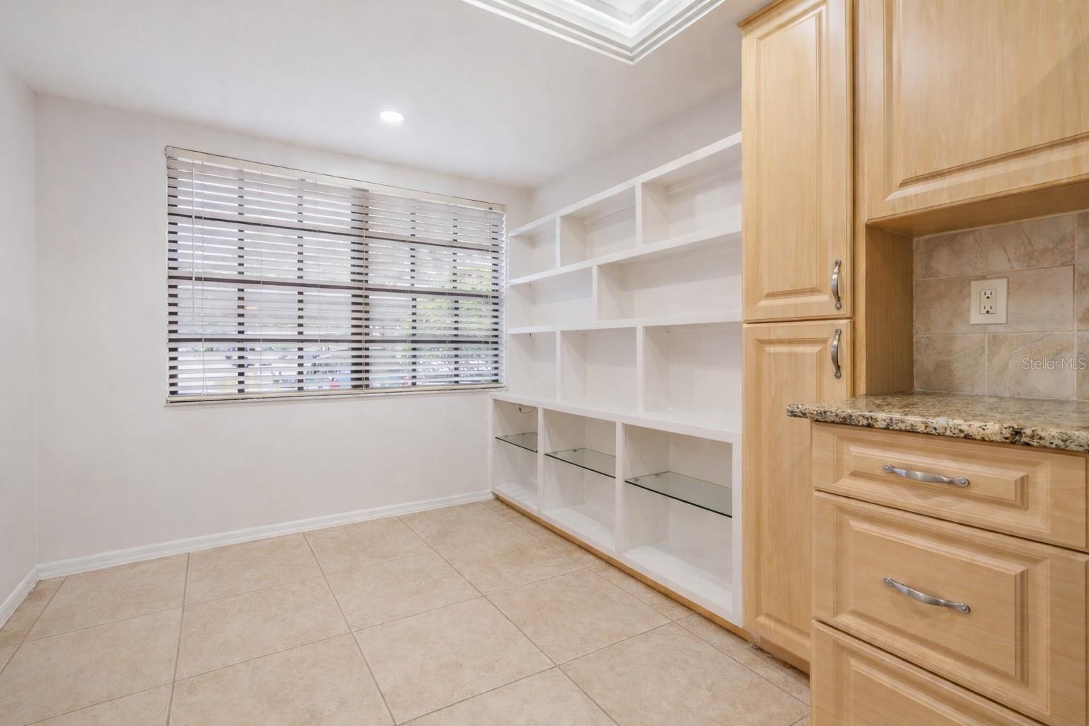 VILLAS OF LAKE ARBOR - Residential