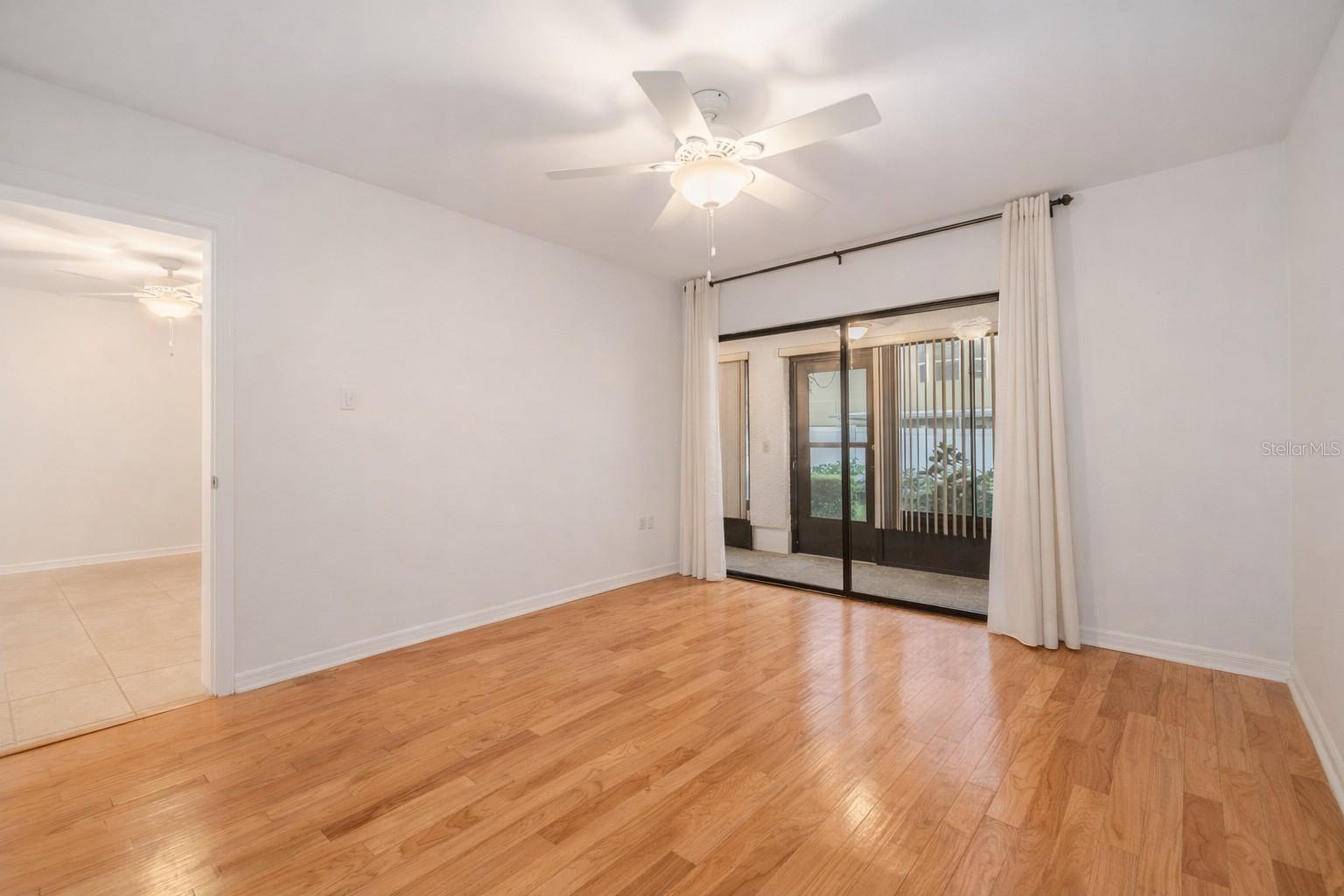 VILLAS OF LAKE ARBOR - Residential