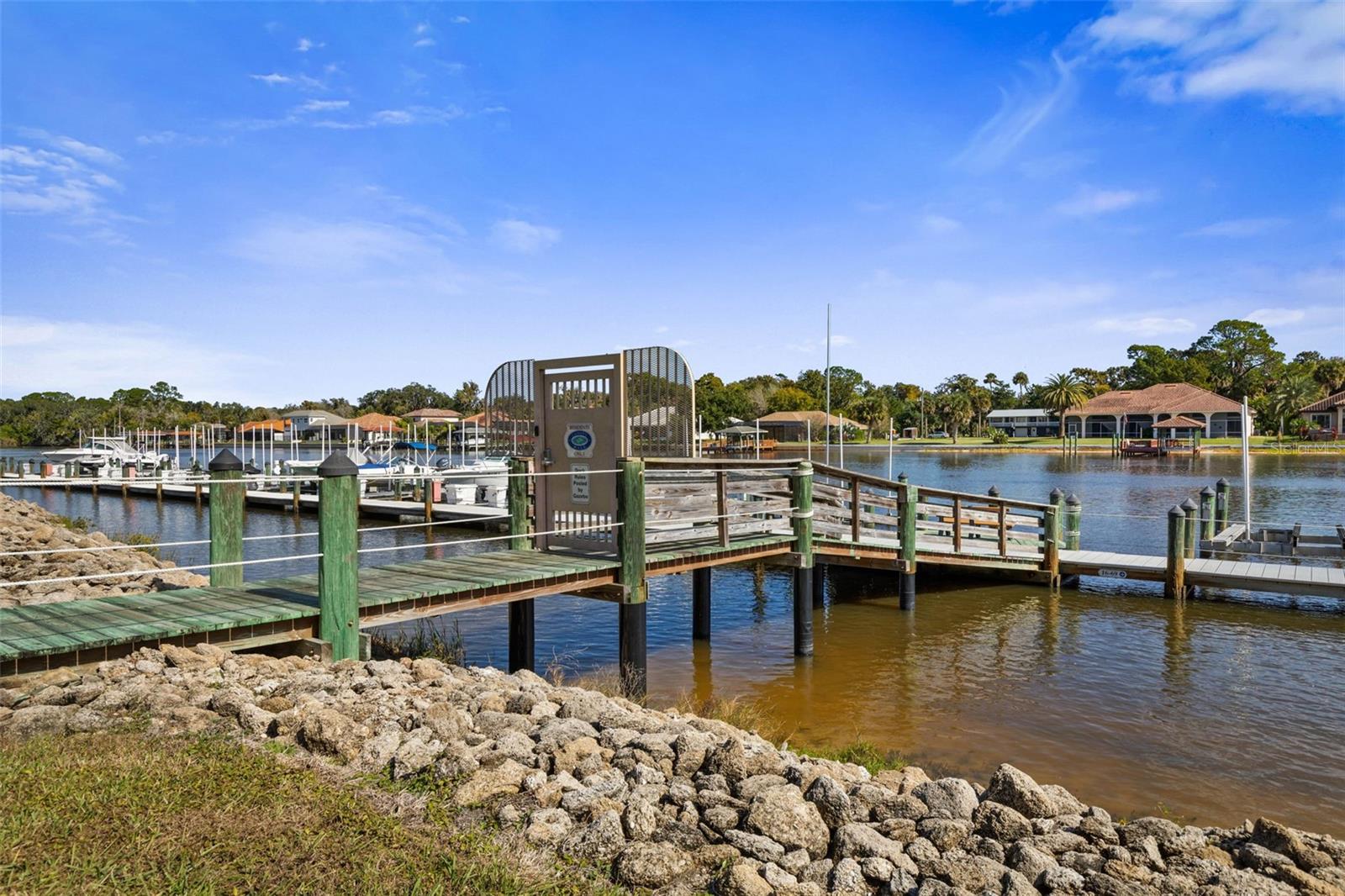 CANOPY WALK - Residential