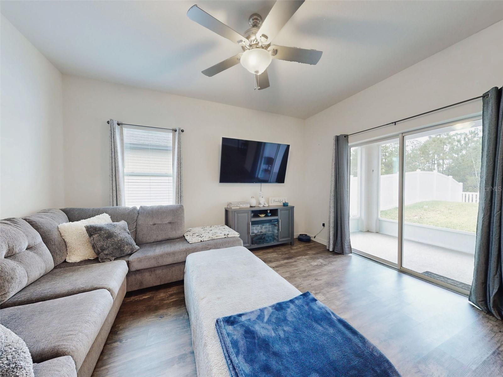 COASTAL WOODS UN B2 - Residential