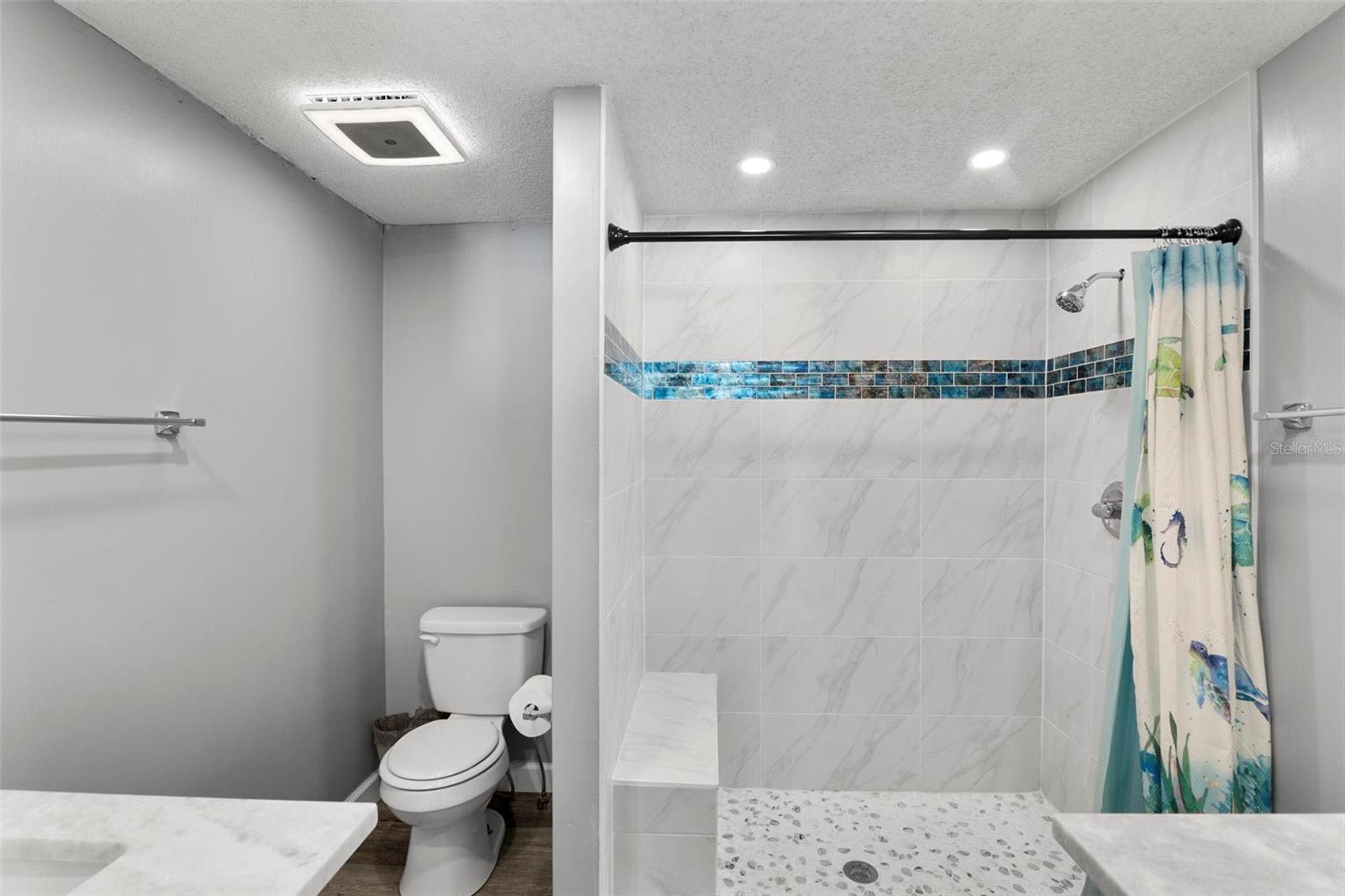 4742 - FL SHORES-BETWEEN 17TH&AMP;AND20THS - Residential