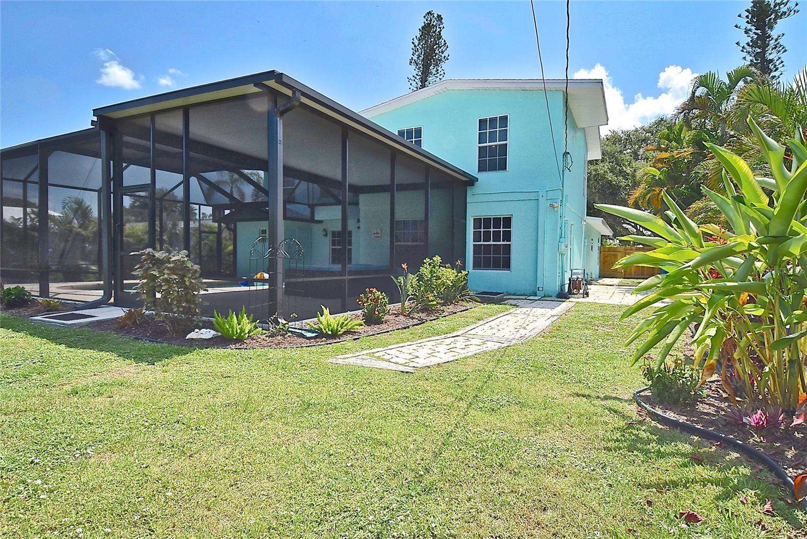 SOUTH VENEZIA PARK - Residential