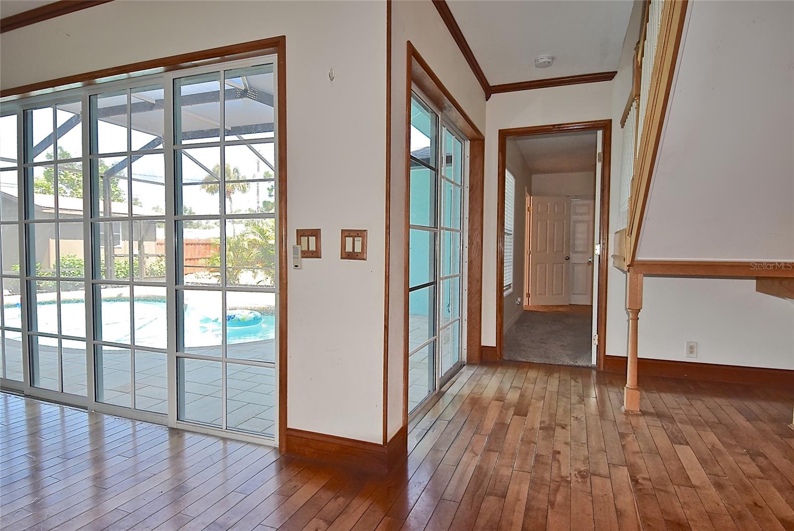 SOUTH VENEZIA PARK - Residential