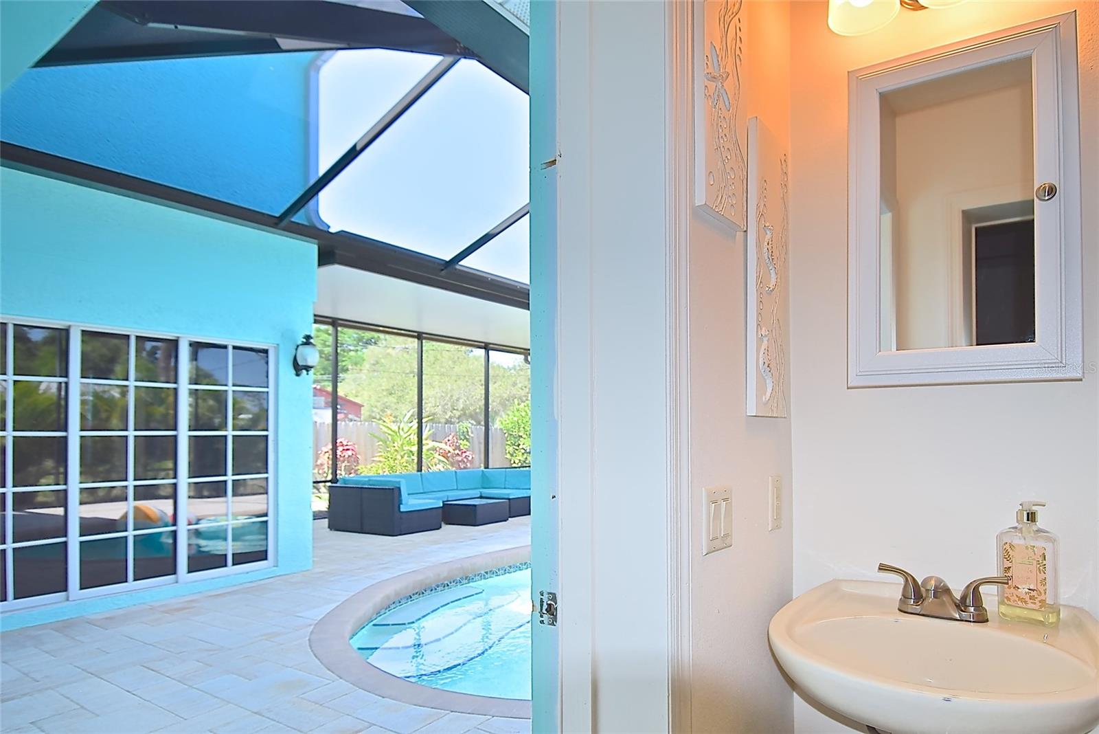 SOUTH VENEZIA PARK - Residential