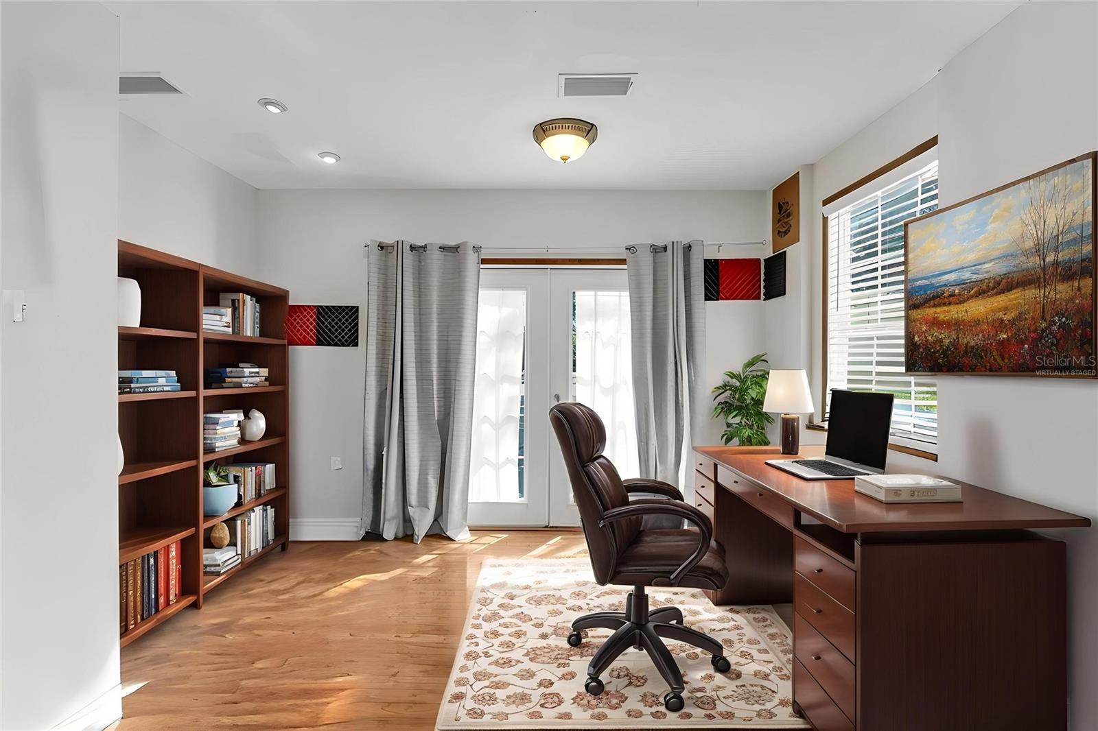 SOUTH VENEZIA PARK - Residential