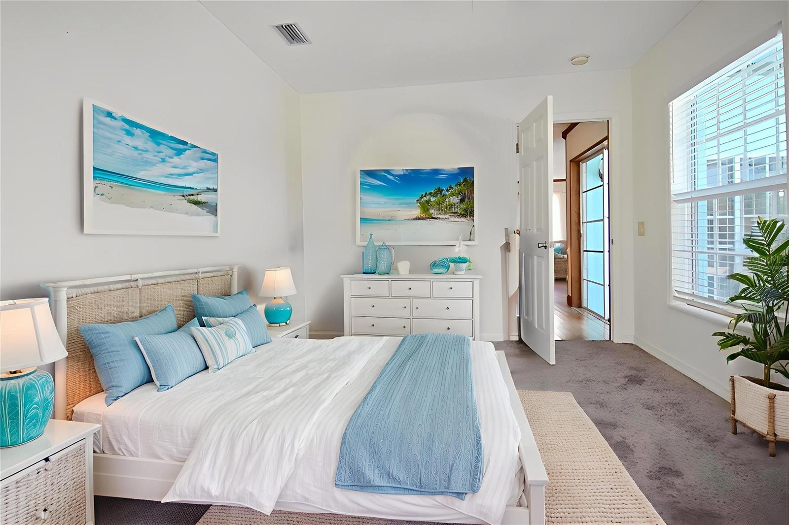 SOUTH VENEZIA PARK - Residential