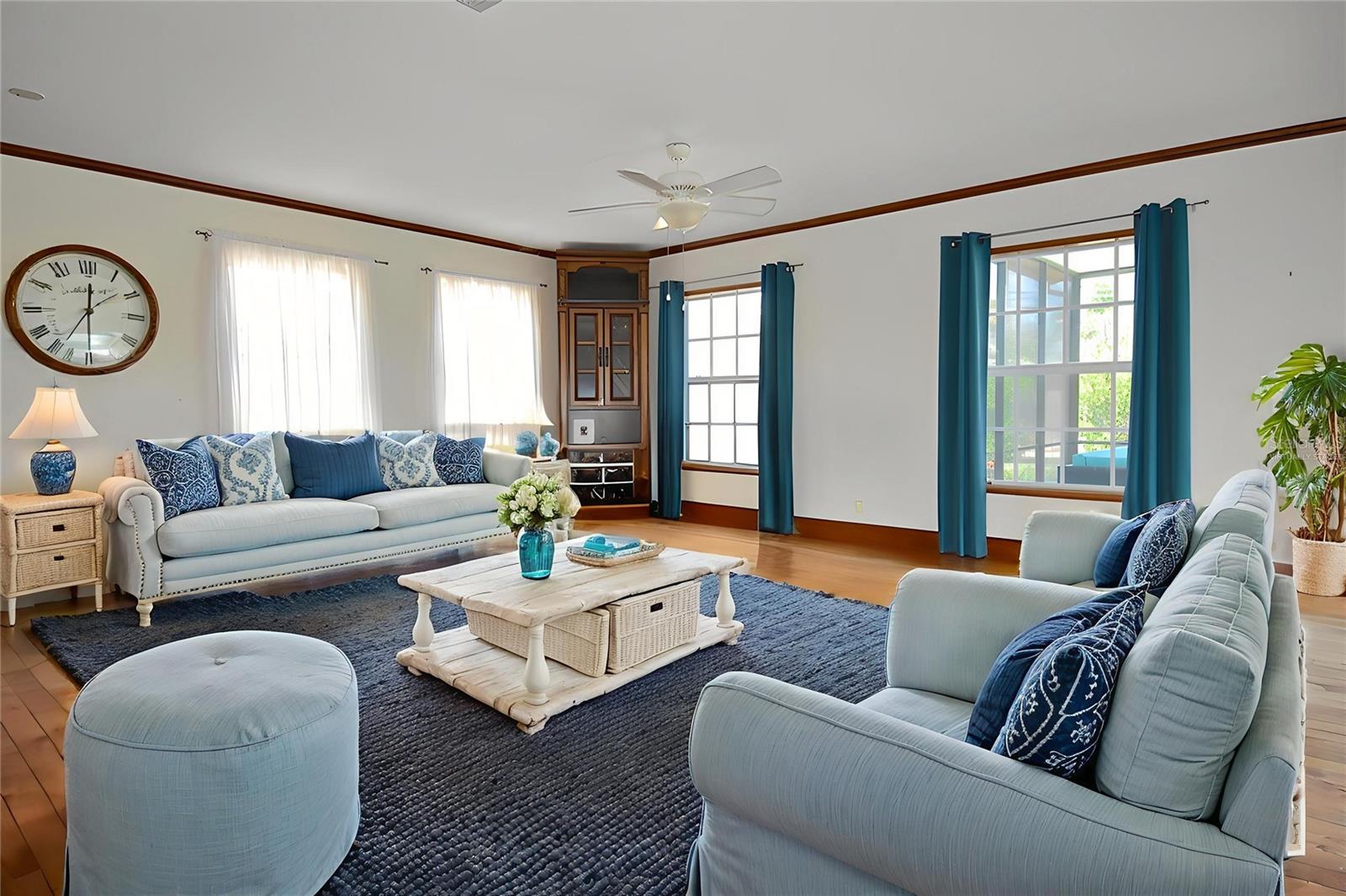 SOUTH VENEZIA PARK - Residential