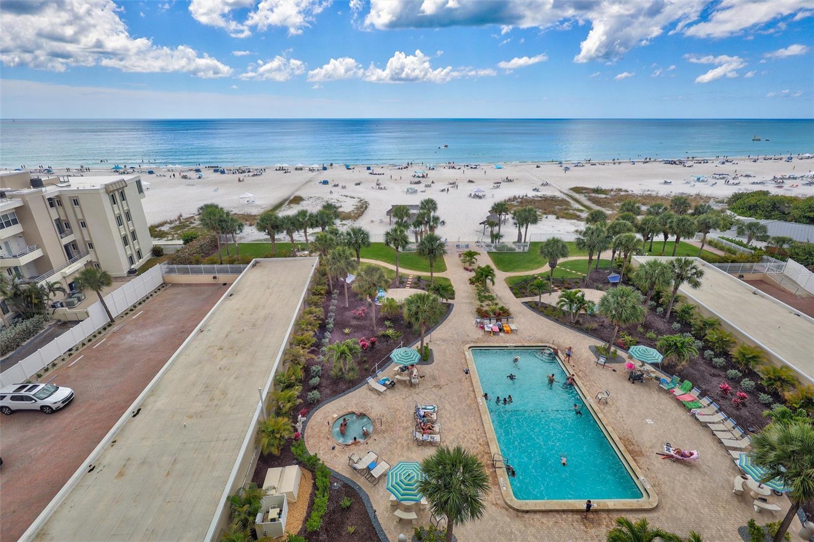 HORIZONS WEST - Residential