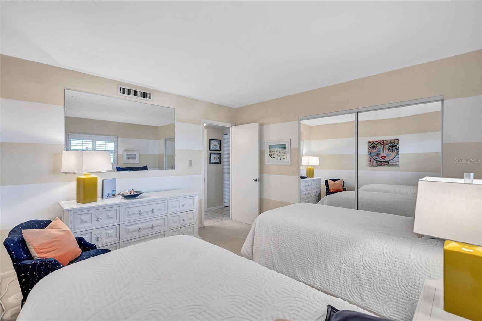 HORIZONS WEST - Residential