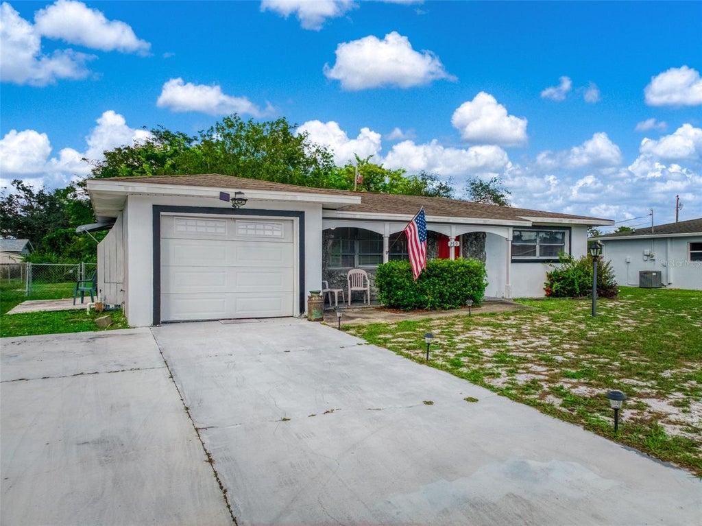 Photo of 259 Cumquat Road NW, Lake Placid, FL 33852 (MLS # P4940031)