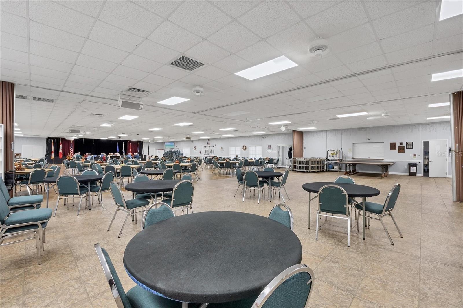 OAKWOOD MANOR - Residential