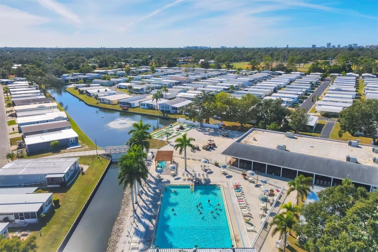 OAKWOOD MANOR - Residential