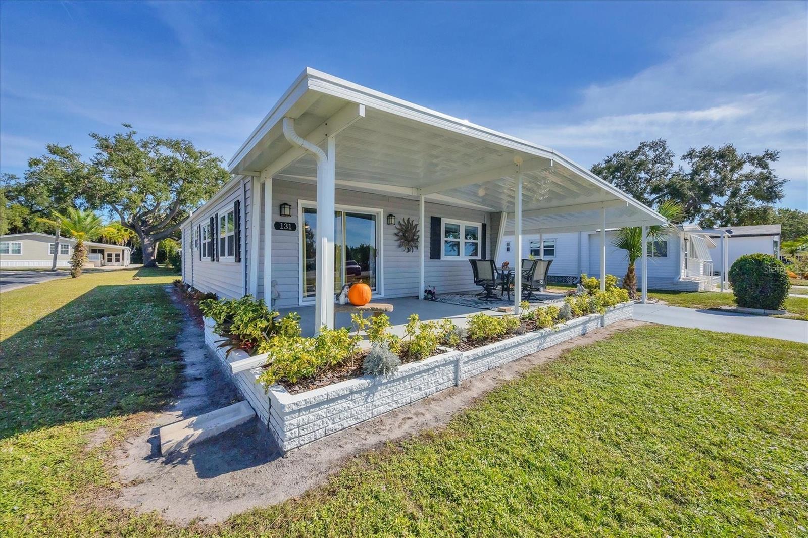 OAKWOOD MANOR - Residential