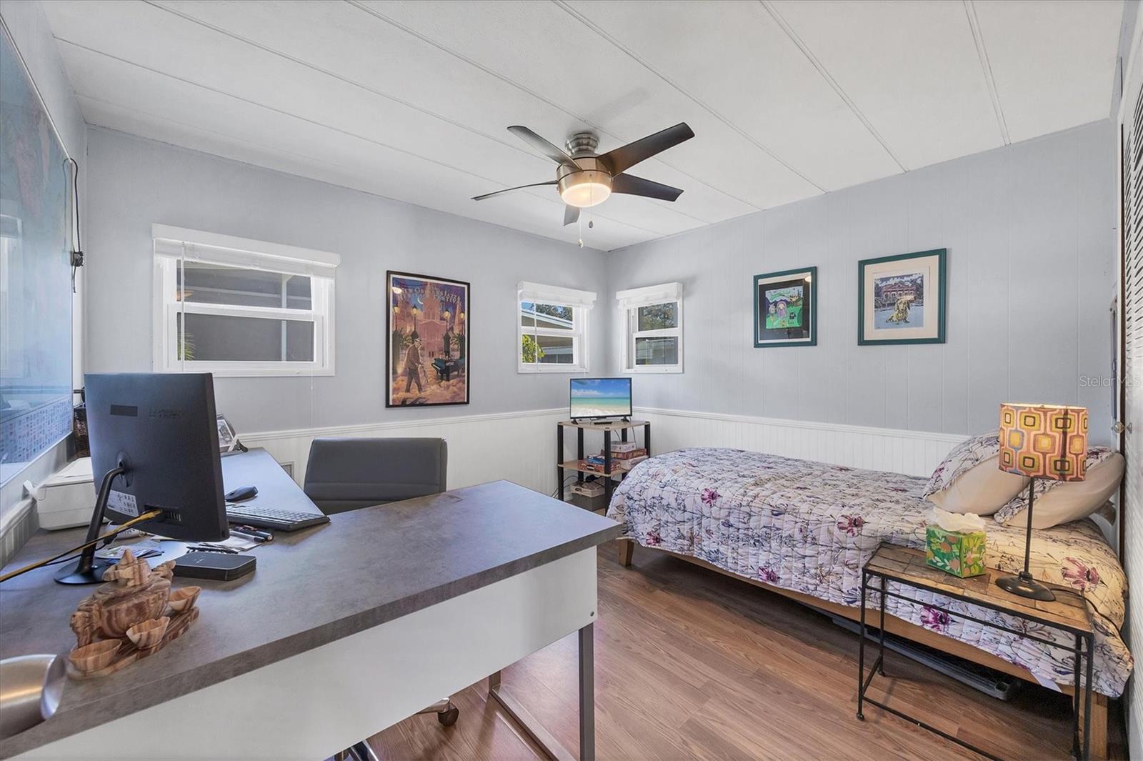 OAKWOOD MANOR - Residential