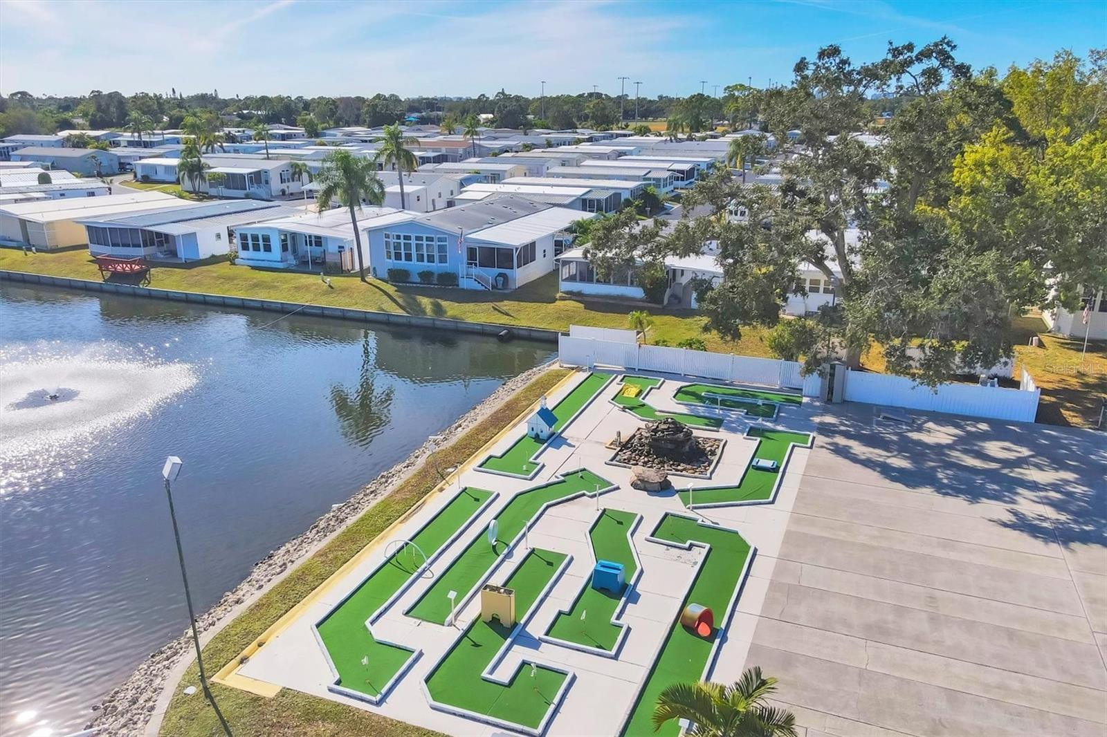 OAKWOOD MANOR - Residential