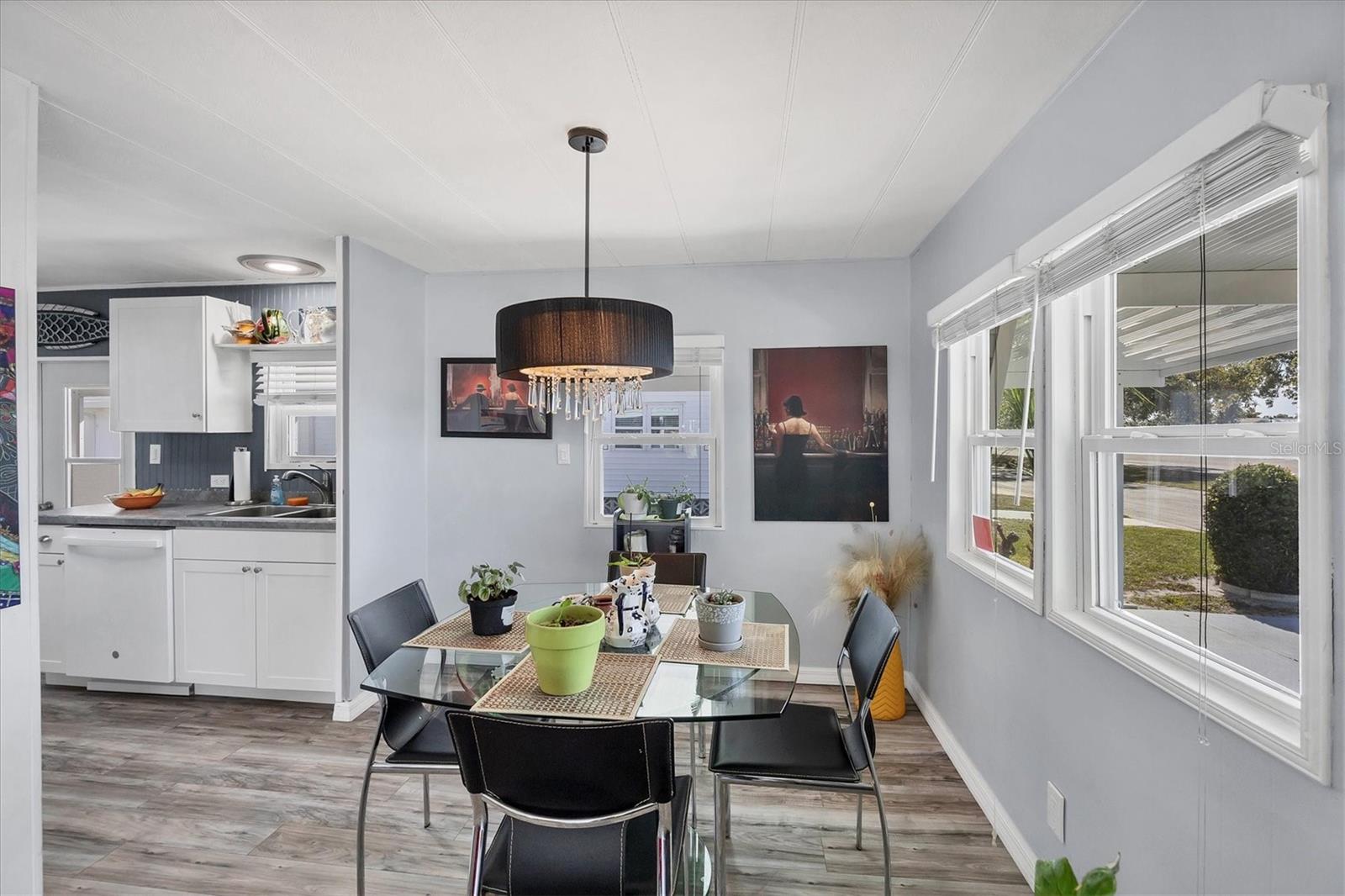 OAKWOOD MANOR - Residential