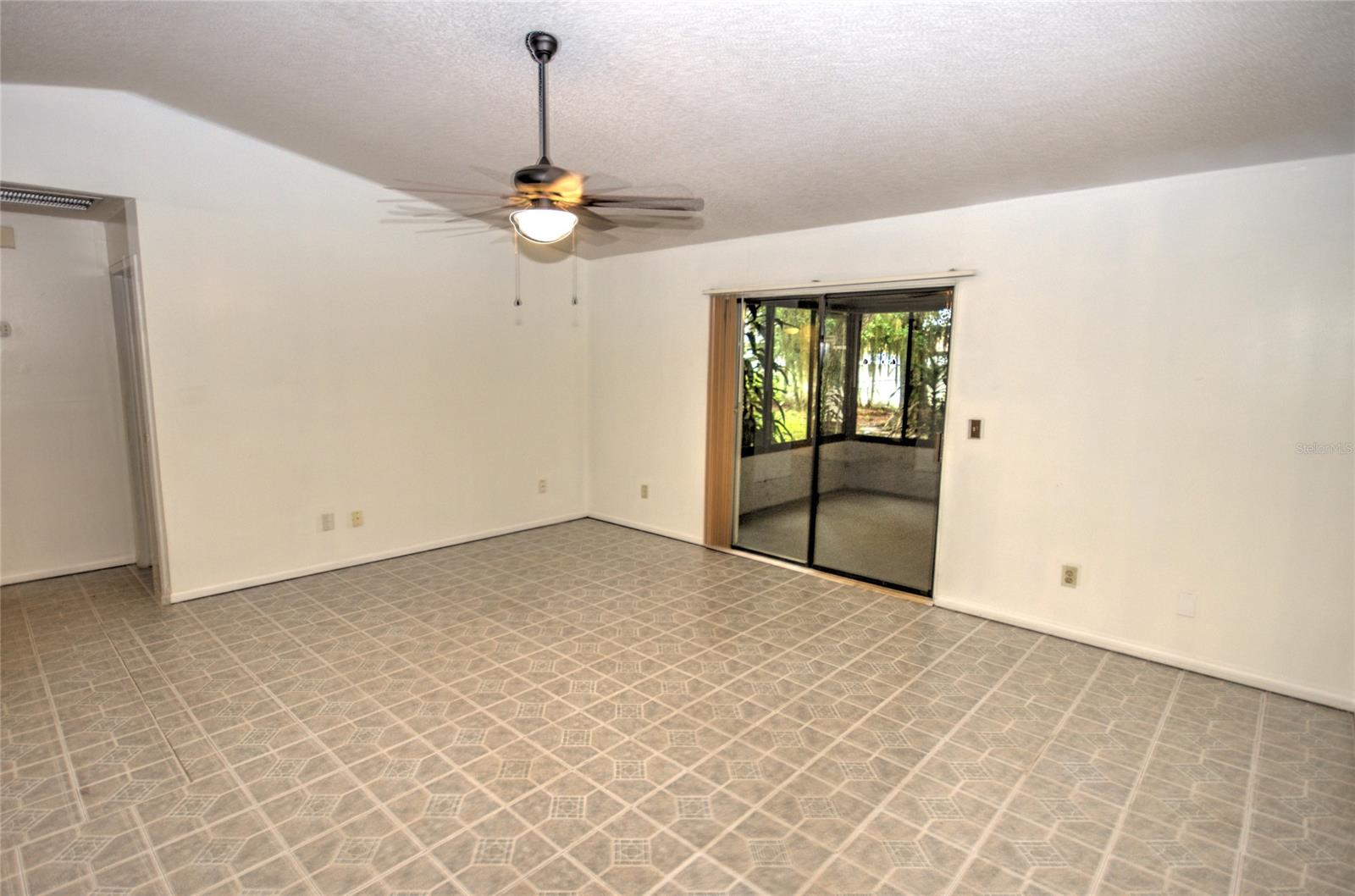 Florida Shores 01 - Residential