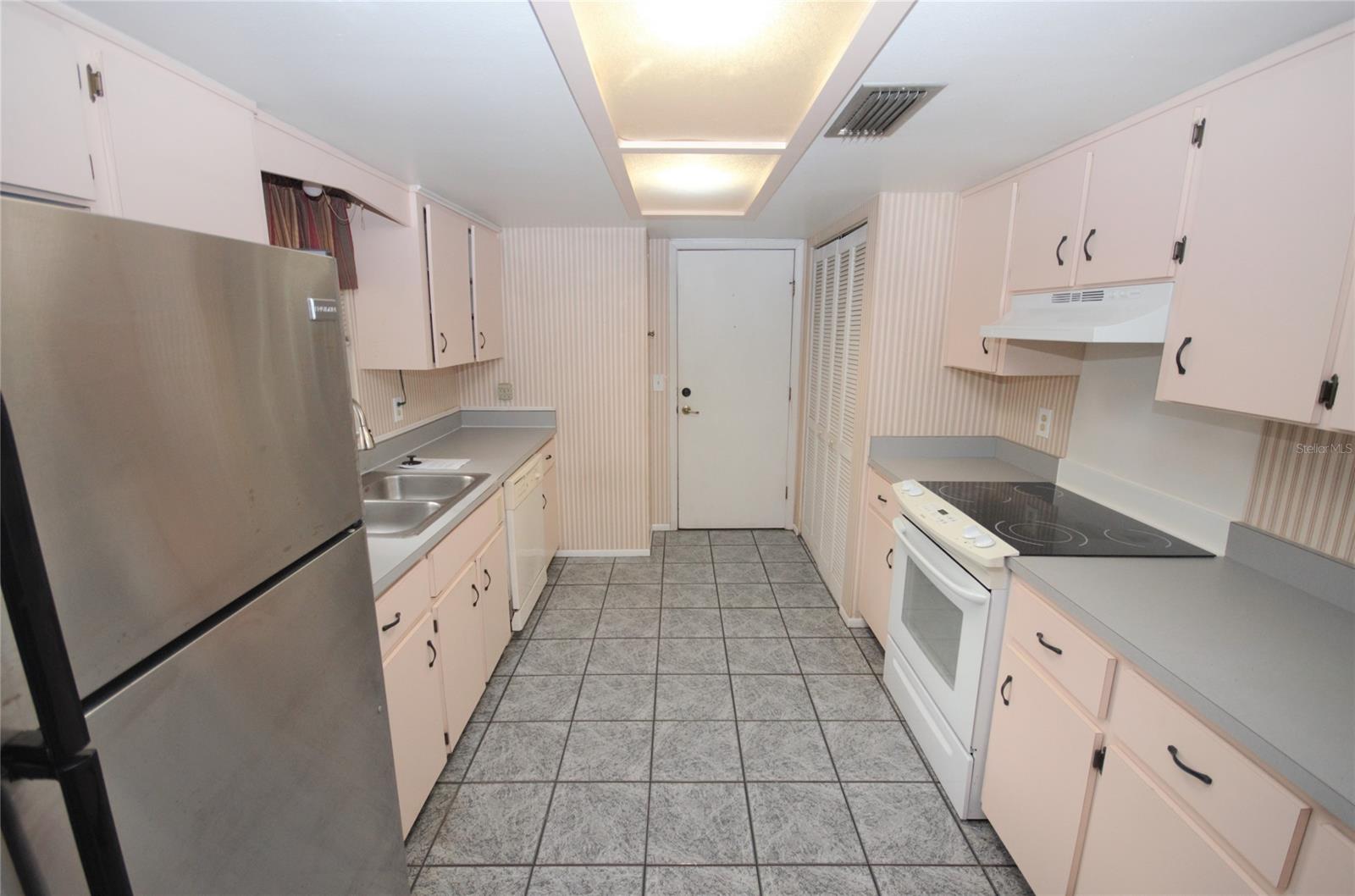 Florida Shores 01 - Residential