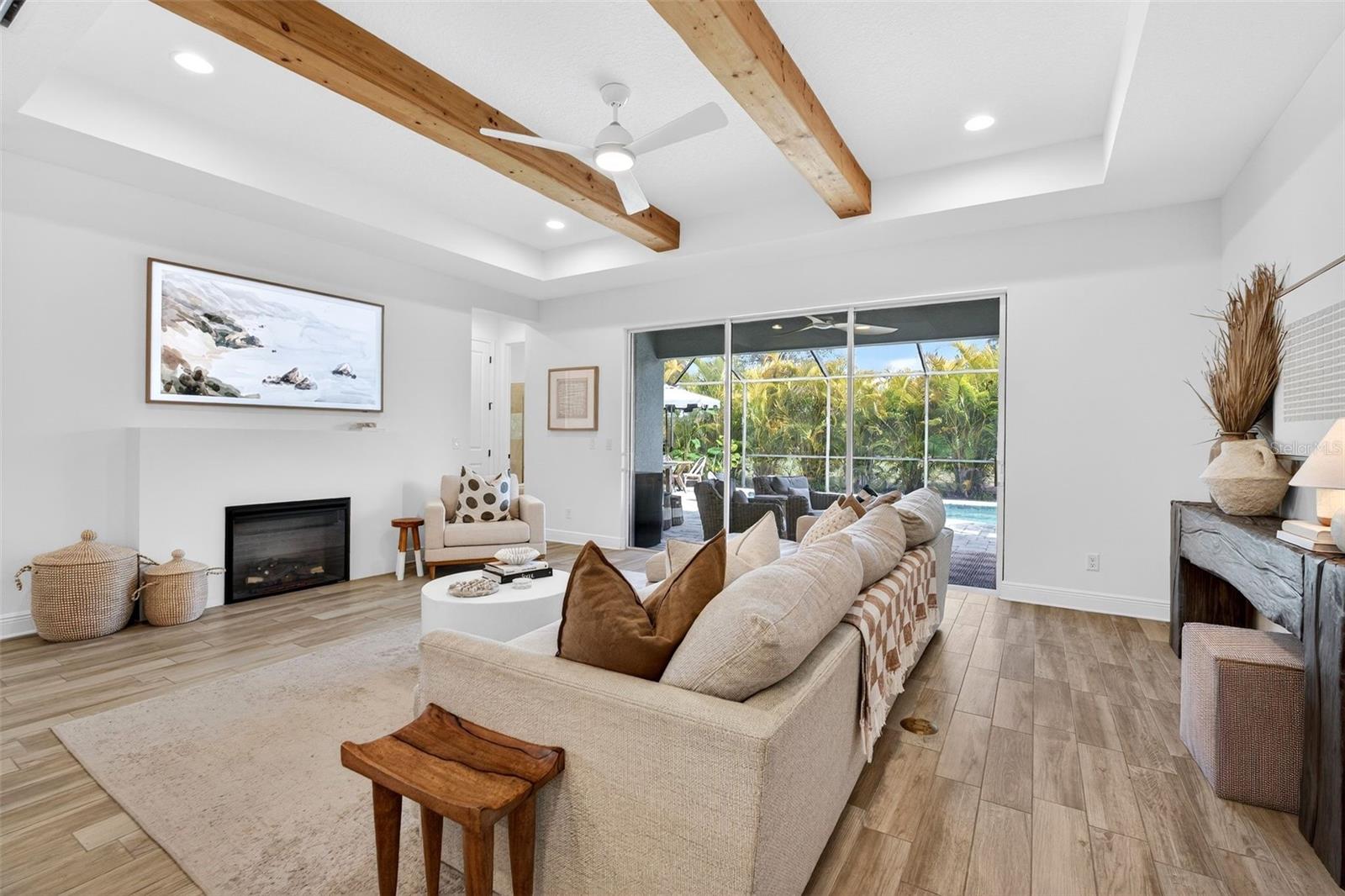 WOODLEAF HAMMOCK IN LAKEWOOD RANCH - Residential