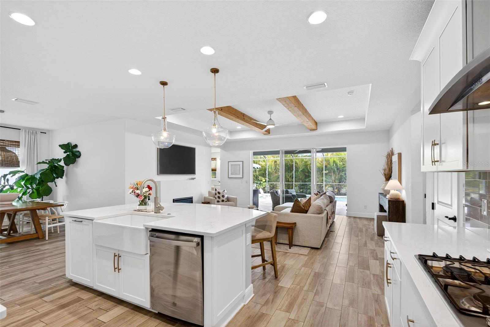 WOODLEAF HAMMOCK IN LAKEWOOD RANCH - Residential