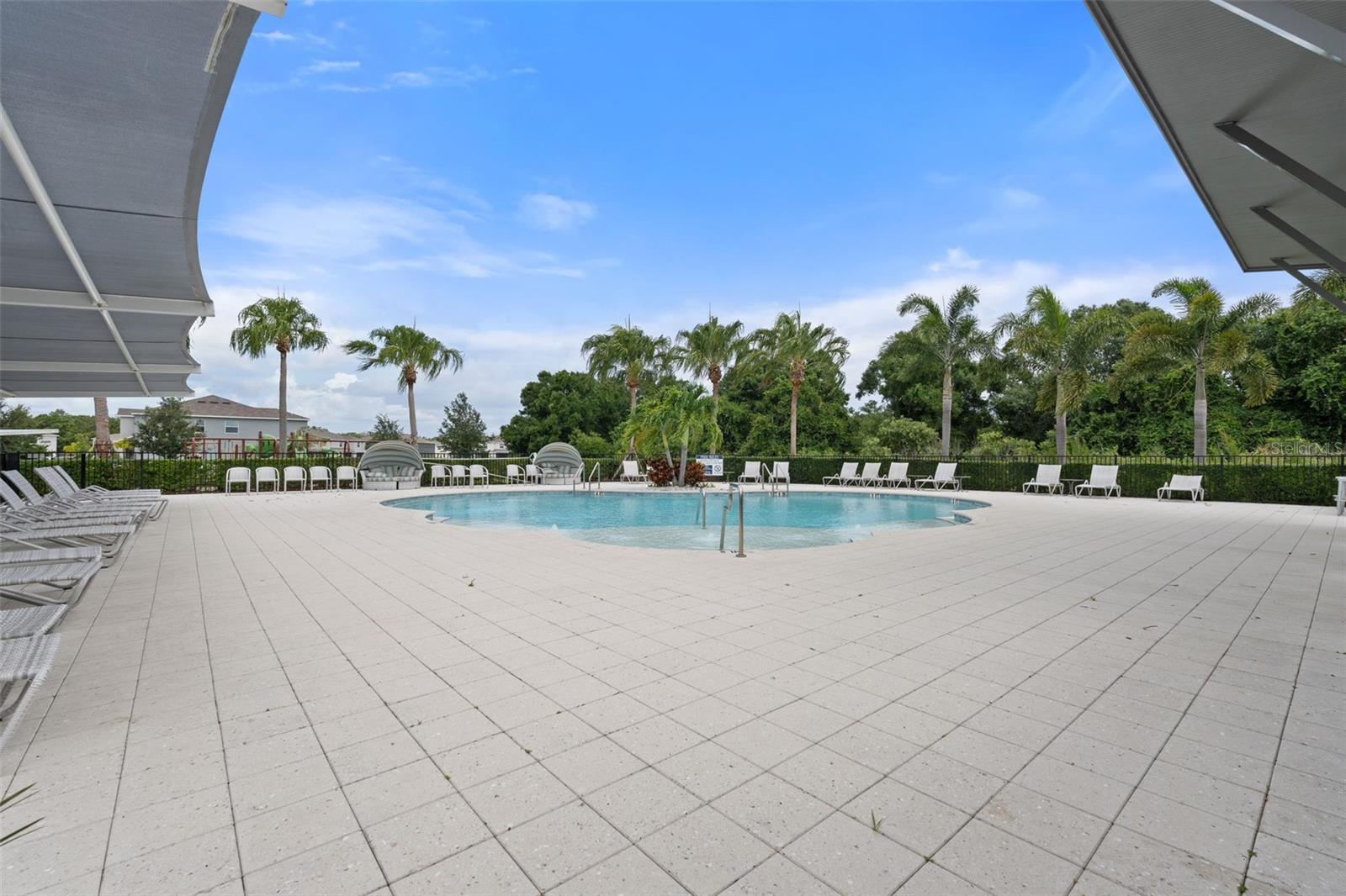 WOODLEAF HAMMOCK IN LAKEWOOD RANCH - Residential