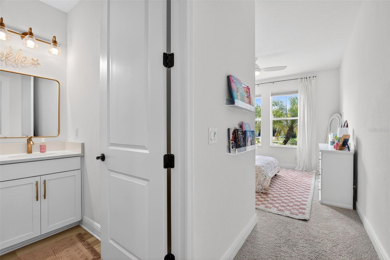 WOODLEAF HAMMOCK IN LAKEWOOD RANCH - Residential